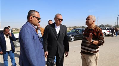 الهجان يجري جولة تفقدية لعدد من المشروعات بمدينة قنا