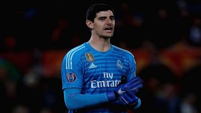 كورتوا: سيميوني يهاجم ريال مدريد لزيادة شعبيته لدى جماهير أتلتيكو