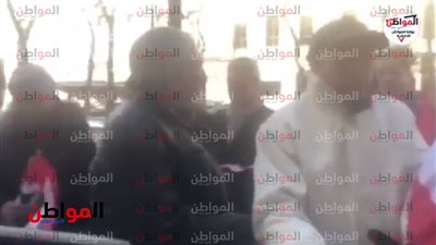 شاهد تجمع أبناء الجالية المصرية فى فيينا أمام مقر إقامة الرئيس السيسى 