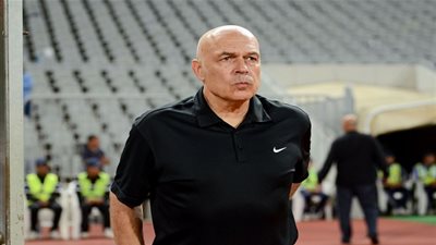 جروس يعقد جلسة مع لاعبي الزمالك قبل المران 