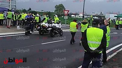 فيديو وصور| قناة فرنسية تزيل كلمة من لافته ذوي السترات الصفراء .. ما علاقتها بماكرون؟