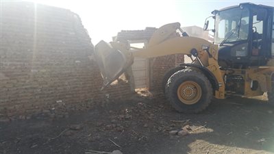  إزالة 1767 حالة تعدي على أراضي زراعية بمدن قنا 