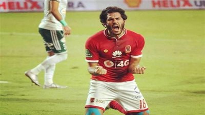 مفاجآت بالجملة في تشكيل الأهلي أمام النجوم