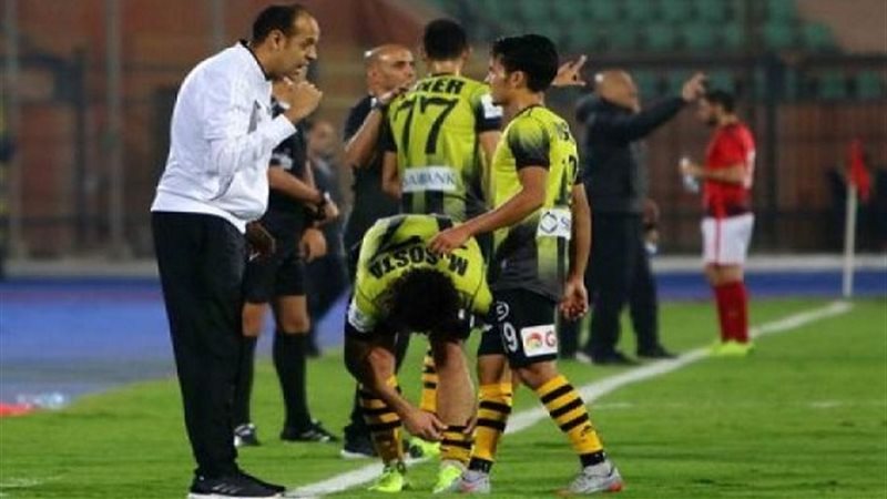 عماد النحاس يتحلي