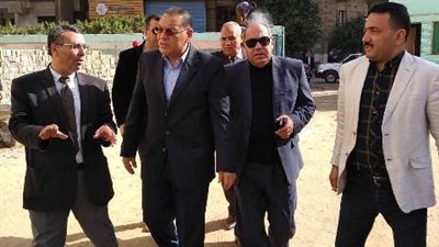 صور| محافظ الشرقية يتفقد مدرسة الشهيد أحمد وحيد للغات بمدينة الزقازيق