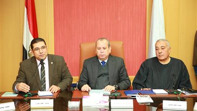 محافظ كفرالشيخ : أكثر من يشعرون بقيمة التعليم هم هؤلاء !