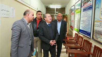 محافظ كفر الشيخ يتفقد مركز التدريب على علوم الحاسب وتكنولوجيا المعلومات بالديوان العام