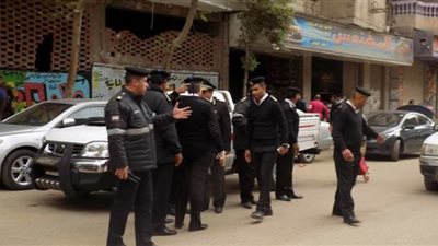 ضبط تاجر لاتهامه بالغش التجاري.. وتنفيذ 11 حكم قضائي بالجيزة
