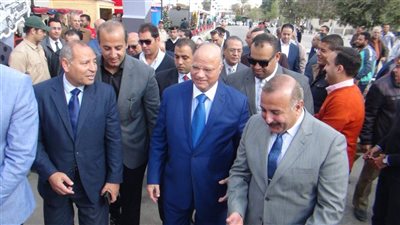 صور.. محافظ القاهرة يفتتح 