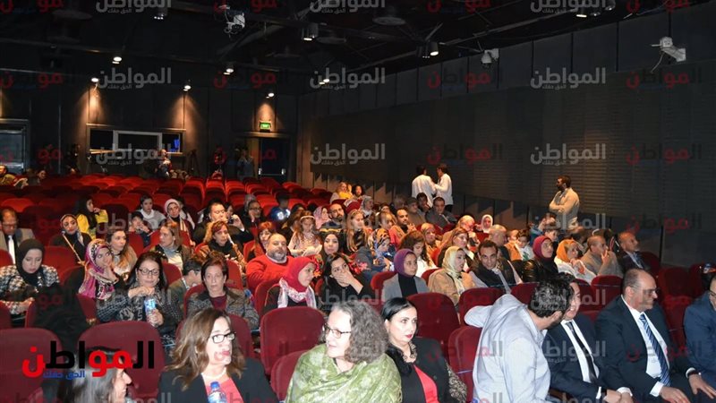 احتفالية تخرج طلاب