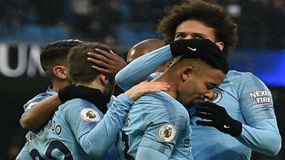 جوارديولا يعلن تشكيل مانشستر سيتي لمواجهة كريستال بالاس