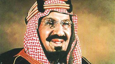 الباقون على قيد الحياة من أبناء الملك عبدالعزيز آل سعود بعد وفاة الأمير طلال