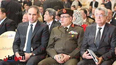 صور.. المتحدث العسكري يشهد افتتاح مؤتمر أخبار اليوم الاقتصادي الخامس