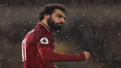 صورة.. مشجع لبناني يمدح محمد صلاح