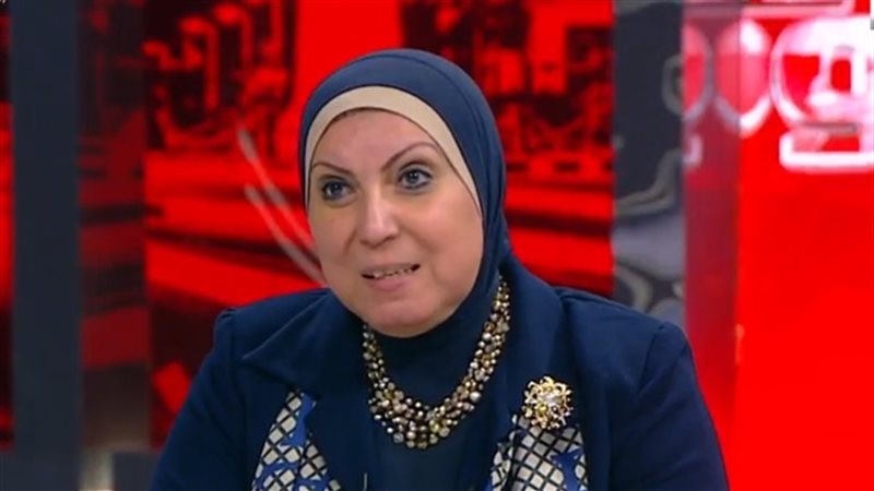 نيفين جامع 