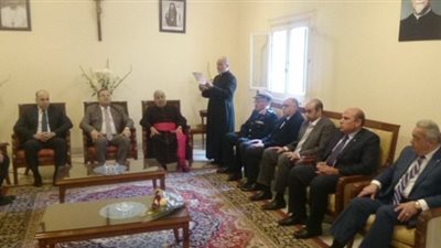 محافظ الإسكندرية يهنئ الأقباط بعيد الميلاد المجيد