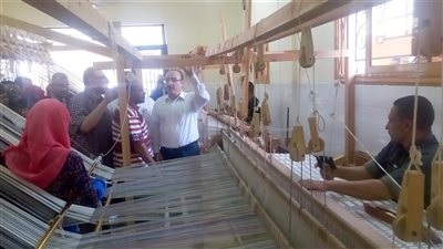 محافظ بني سويف: لدينا خطة للنهوض بالصناعات الحرفية