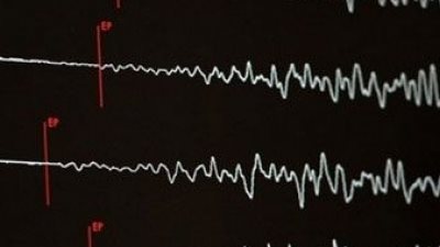 الإعلام الإيطالي: قتيلان على الأقل جراء الزلزال وسط المدينة