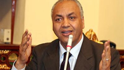 مصطفى بكري: إقامة 