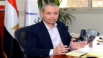 نائب وزير النقل يكشف تفاصيل مشروع القطار الكهربائي وسرعته