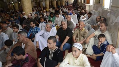 بدء توافد المصلين على مساجد الغربية لتأدية صلاة الجمعة