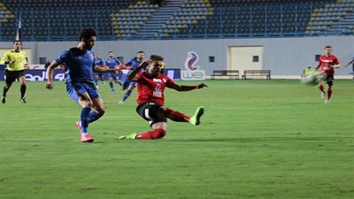 الأهلي يفلت من الهزيمة أمام الداخلية ويتعادل 2-2