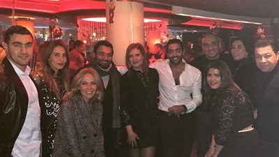 هنا شيحة تحتفل بعيد ميلادها مع أحمد فلوكس 