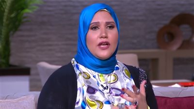 فيديو.. مؤلفة 
