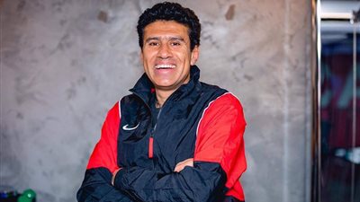 أمير وجيه بطل الاسكواش يعود للقاهرة  