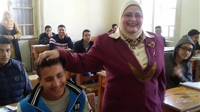 وكيل تعليم كفر الشيخ تتفقد اللجان في أول يوم امتحانات وتؤكد: لا شكاوى