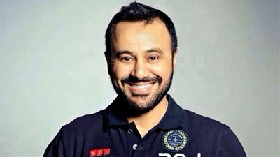 اوعى ترجع لورا .. هكذا هنأ إيهاب فهمي جمهوره  