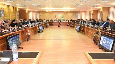 محافظ الشرقية : تنفيذ 58 % من الخطة الإستثمارية 