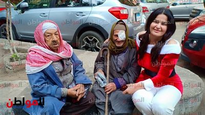 صور .. سما المصري ترتدي ملابس بابا نويل وتوزع الكلاسين