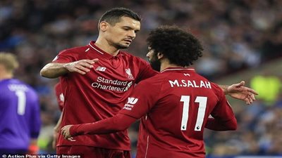 صورة.. محادثة مضحكة بين محمد صلاح ولوفرين