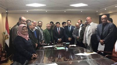 وزير الرياضة يبحث مشكلات أندية بورسعيد