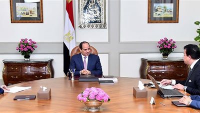 توجيهات السيسي في بداية العام .. مراجعة لأولويات البحث العلمي وتفعيل صنايعية بيحبوا مصر