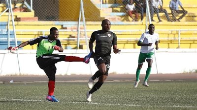 دونجا وكاسونجو يتنازلان عن مستحقاتهما نظير الرحيل عن الزمالك