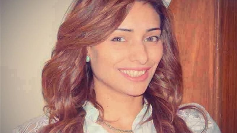 الفنانة مي ابراهيم
