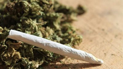 القبض على عشريني بحوزته 200 جرام  من البانجو في طوخ