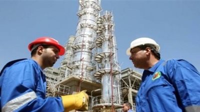 موظف بالشركة العامة للبترول يستغيث بالرئيس.. وغصب جماعي للعاملين