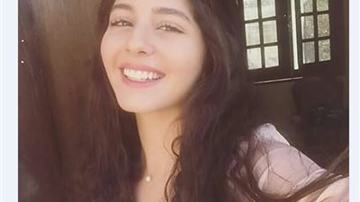 فيديو| مافيا مافيا مافيا .. بطلة مسلسل كأنه امبارح تفاجئ الجمهور برقصها الهستيري 