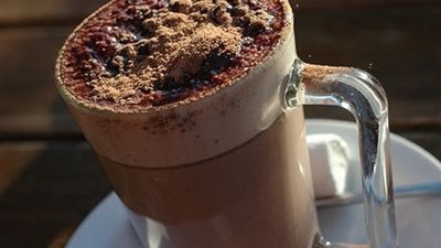 اسمعي كلام الارصاد ودفي نفسك.. طريقة عمل مشروب الكاكاو الساخن