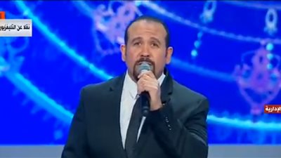 هشام عباس يتألق بافتتاح مسجد الفتاح العليم و كاتدرائية ميلاد المسيح 
