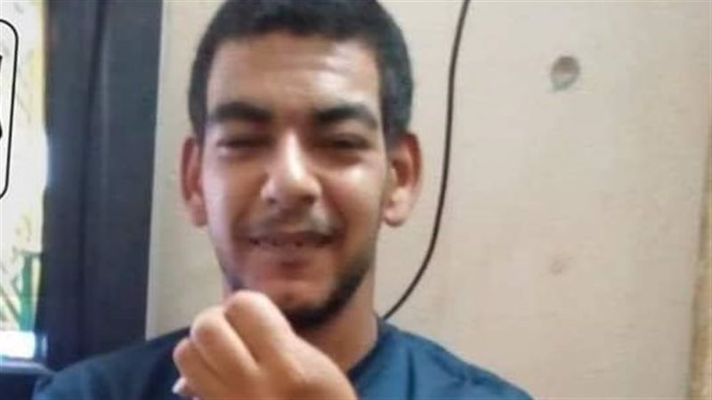 الشاب مصطفي السيد