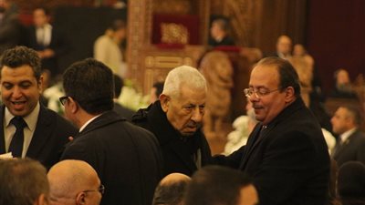 صور.. حضور مميز لمكرم محمد أحمد فى كاتدرائية ميلاد المسيح
