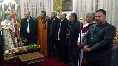 تهنئة عيد الميلاد المجيد 2019 .. رئيس مركز ومدينة طهطا يقدم التهاني للأنبا اشعيا 
