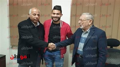 صور.. الأهلي يتعاقد مع ياسر إبراهيم رسميًا