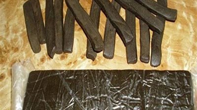 ضبط 3 أشخاص بحوزتهم 10 قطع حشيش بالوادي الجديد