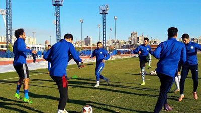 باسم مرسى وإيمومو وبركات فى قائمة سموحة لمواجهة الأهلى