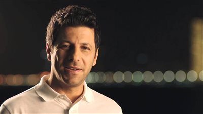 إياد نصار يروج لـ فيلم 